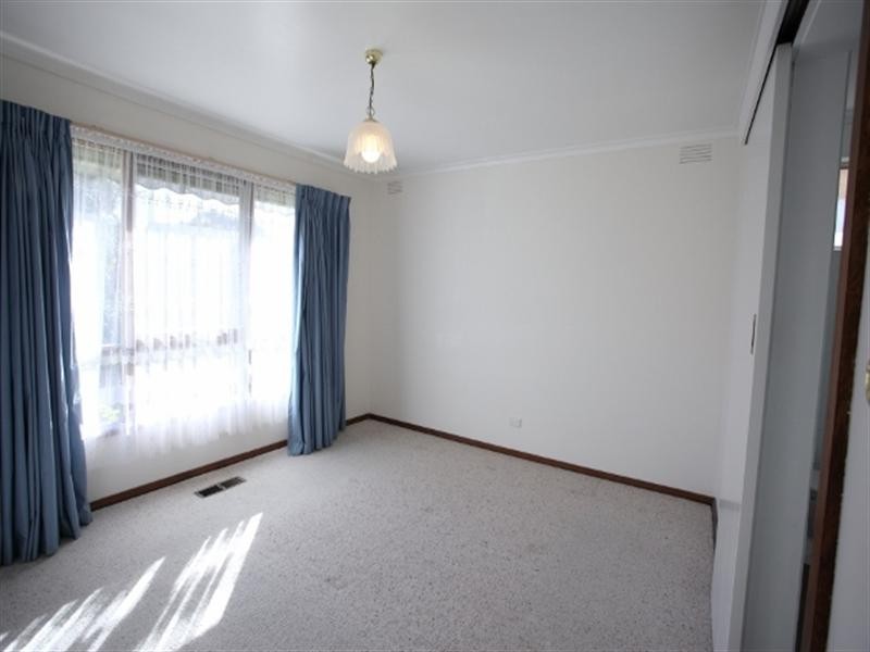 11 Wattle Road, Mccrae VIC 3938