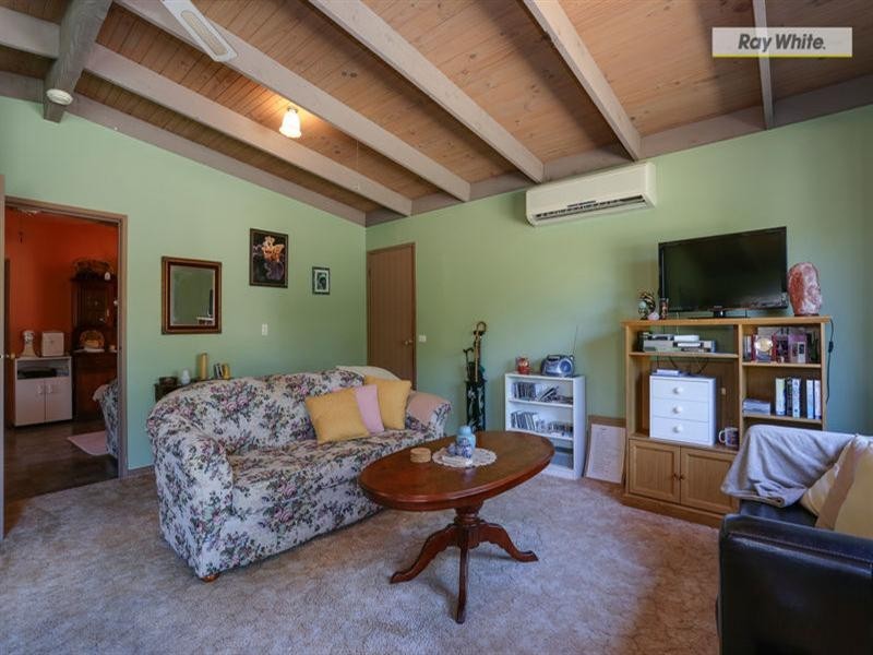 98 Ocean Street, Rosebud VIC 3939