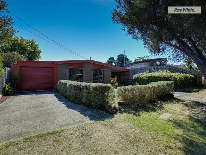 98 Ocean Street, Rosebud VIC 3939