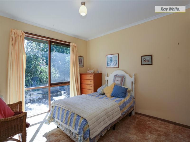 98 Ocean Street, Rosebud VIC 3939