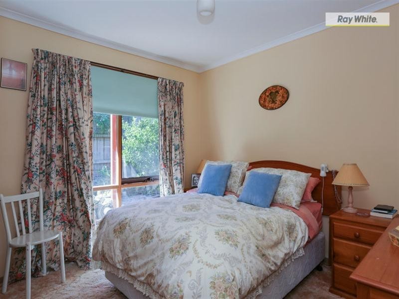 98 Ocean Street, Rosebud VIC 3939