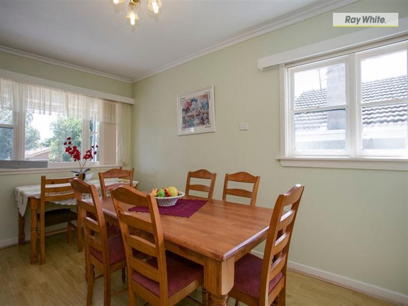 21 Sixth Avenue, Rosebud VIC 3939