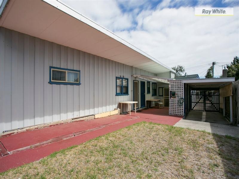 21 Sixth Avenue, Rosebud VIC 3939