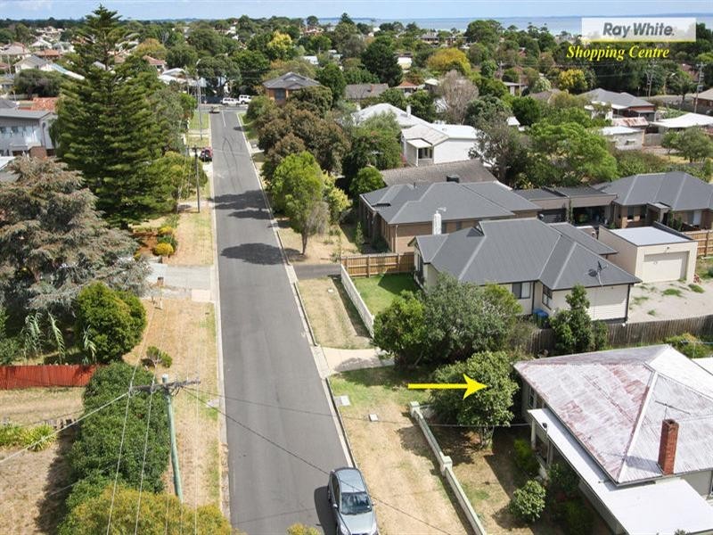 32 Mark Street, Rosebud VIC 3939