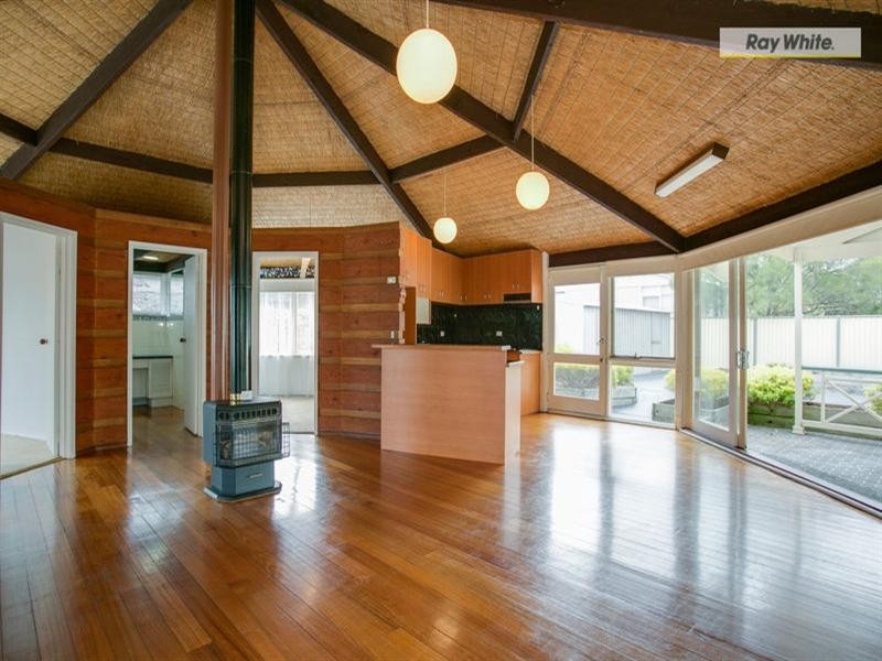 16 Hakea Avenue, Rosebud West VIC 3940