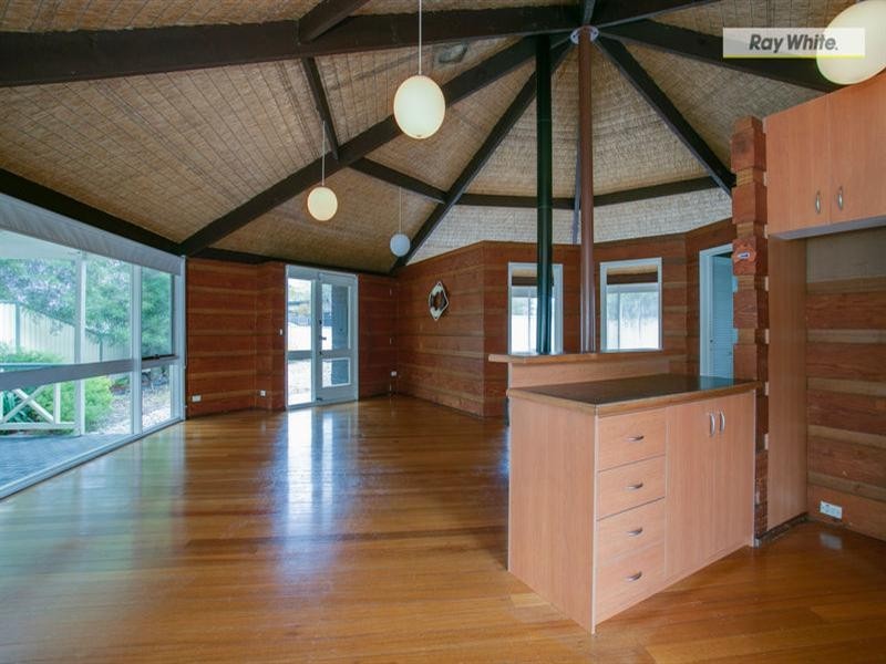 16 Hakea Avenue, Rosebud West VIC 3940