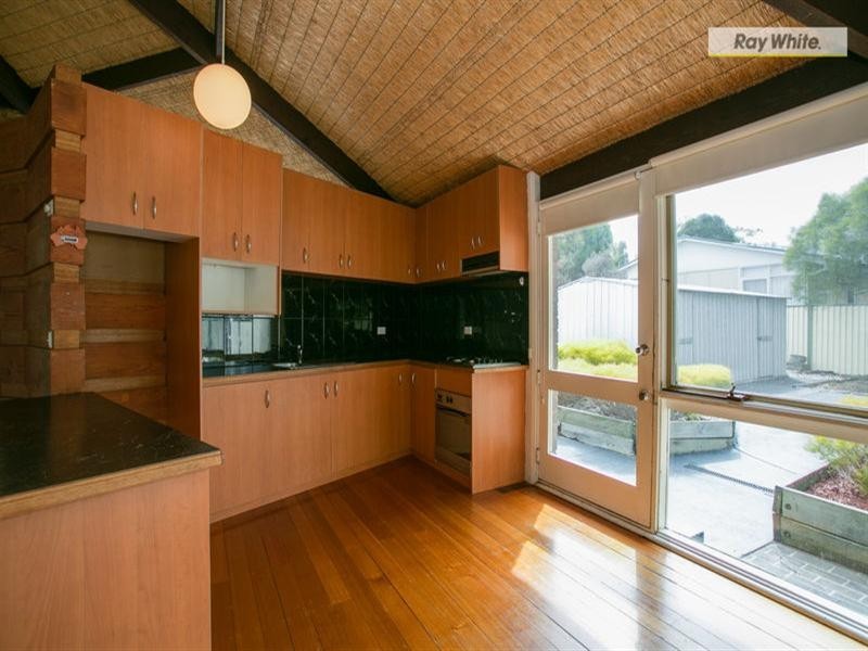 16 Hakea Avenue, Rosebud West VIC 3940