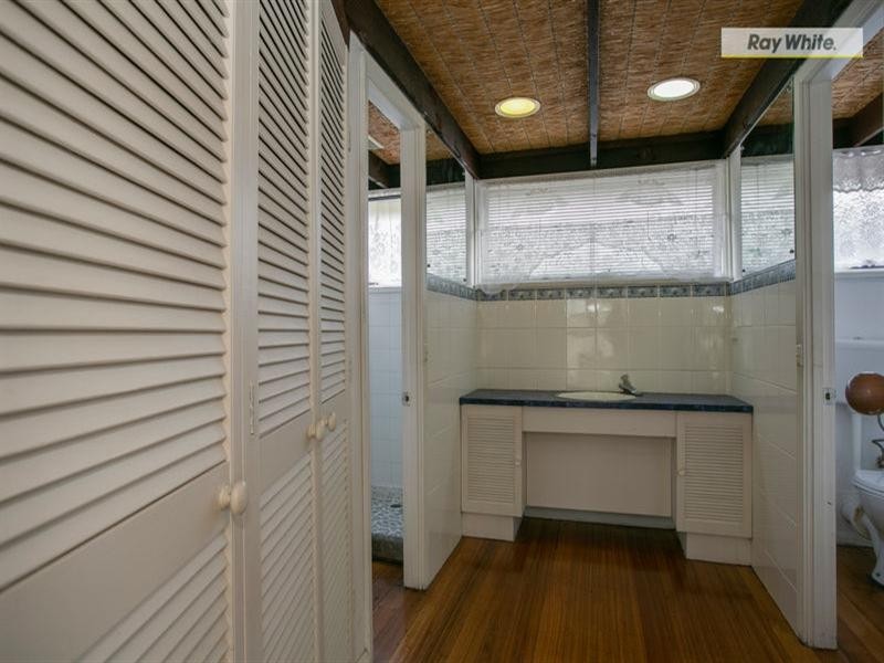 16 Hakea Avenue, Rosebud West VIC 3940