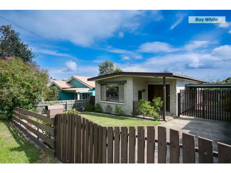 40 Eighth Avenue, Rosebud VIC 3939