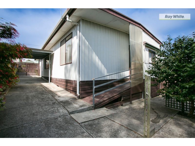 40 Eighth Avenue, Rosebud VIC 3939