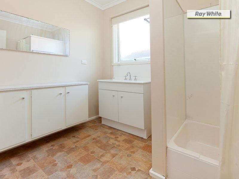 184 Seventh Avenue, Rosebud VIC 3939