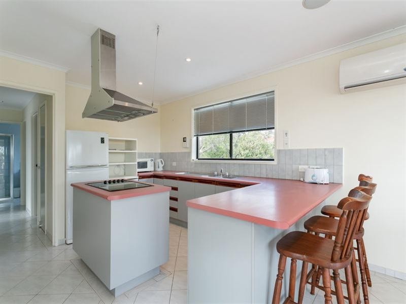 205 Bayview Road, Mccrae VIC 3938