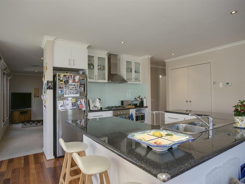 18 Greenhill Road, Rosebud VIC 3939