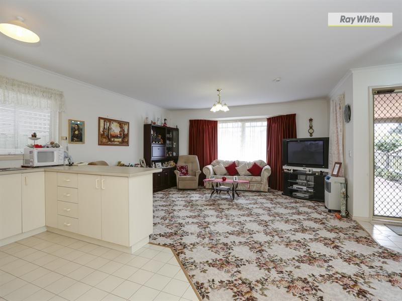 135 First Avenue, Rosebud VIC 3939