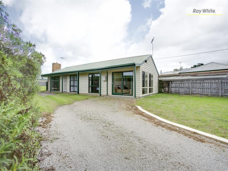 4 Howqua Drive, Rosebud West VIC 3940