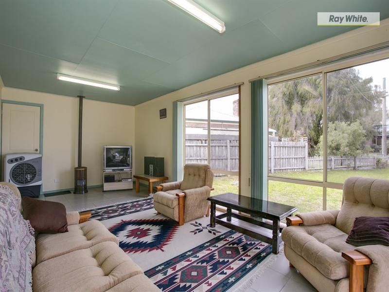 4 Howqua Drive, Rosebud West VIC 3940