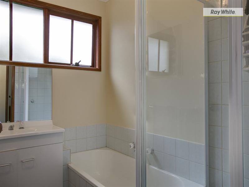 4 Howqua Drive, Rosebud West VIC 3940