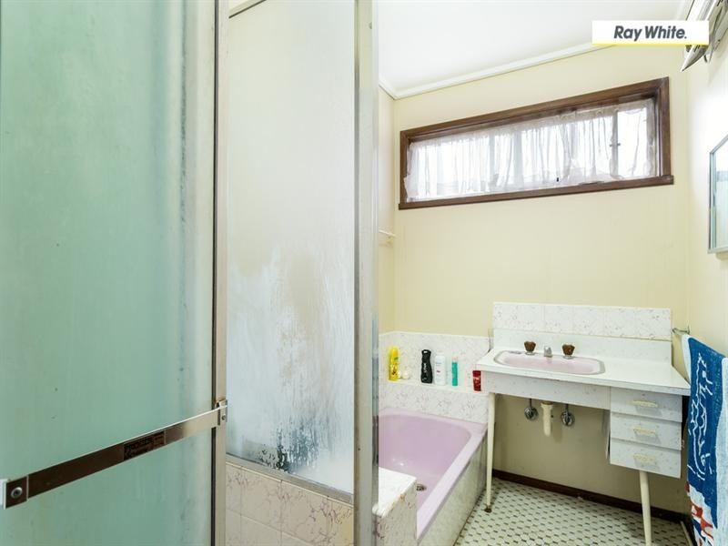 38 Denholm Street, Rosebud VIC 3939