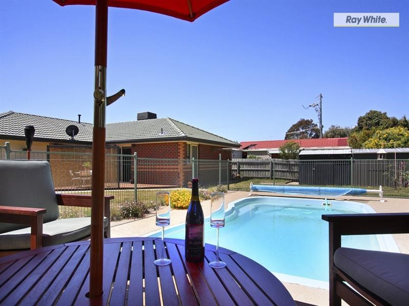 26 Baybreeze Court, Rosebud VIC 3939
