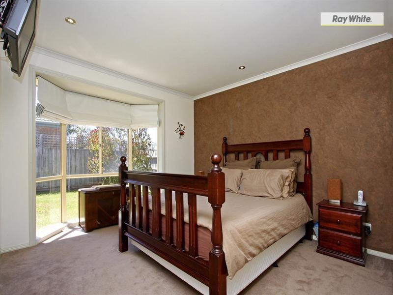 26 Baybreeze Court, Rosebud VIC 3939