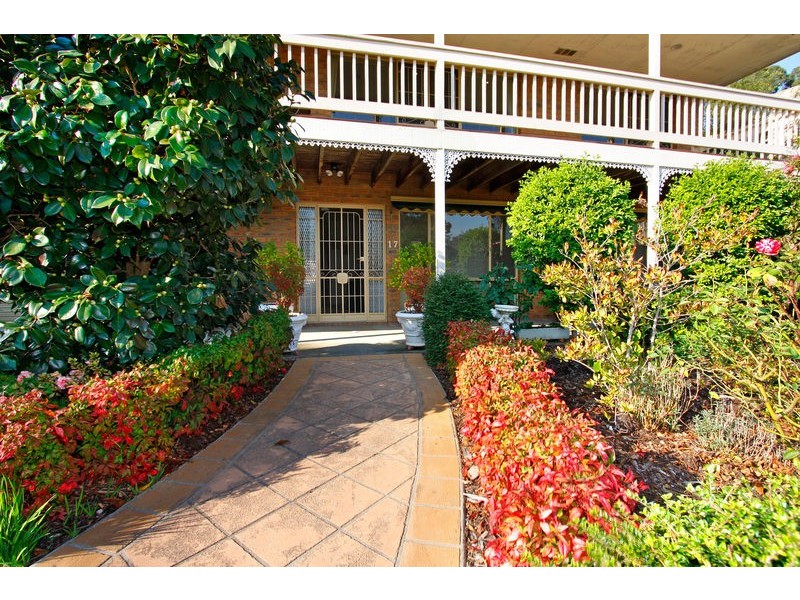 17 Seabrook Avenue, Rosebud VIC 3939