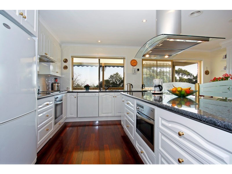 17 Seabrook Avenue, Rosebud VIC 3939