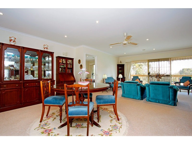 17 Seabrook Avenue, Rosebud VIC 3939