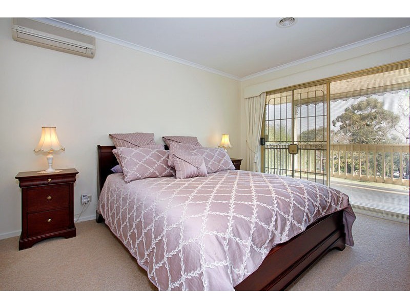 17 Seabrook Avenue, Rosebud VIC 3939