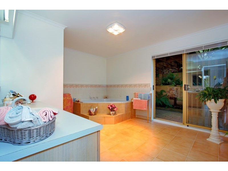 17 Seabrook Avenue, Rosebud VIC 3939