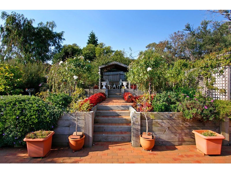 17 Seabrook Avenue, Rosebud VIC 3939