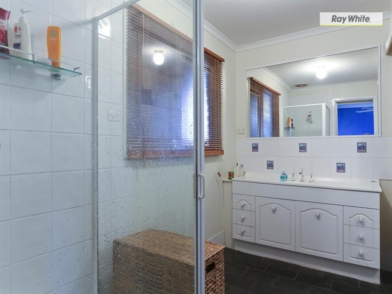 59 Mawarra Avenue, Rosebud West VIC 3940