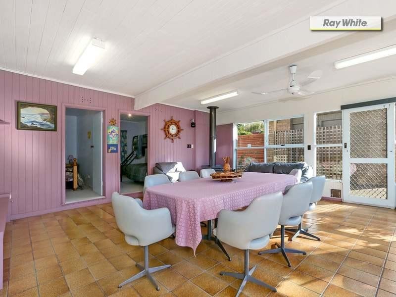 16 Grenville Grove, Rosebud West VIC 3940