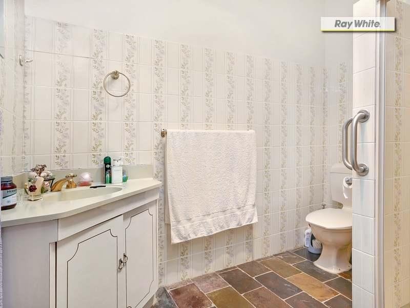 16 Grenville Grove, Rosebud West VIC 3940