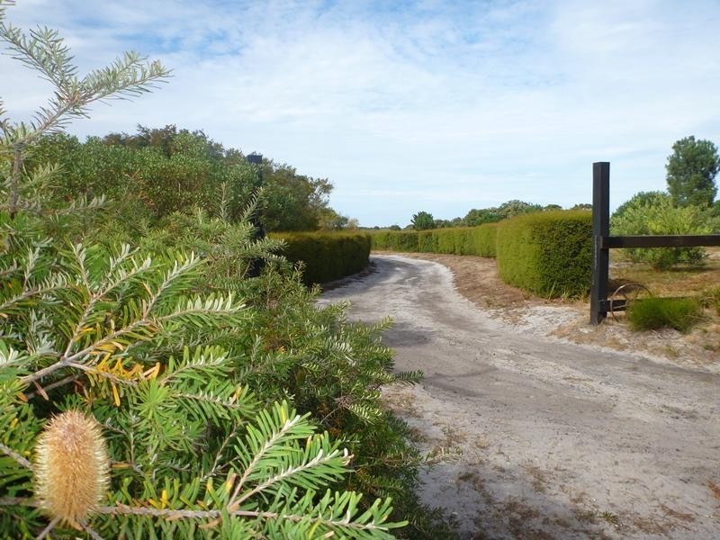 700 Coast Road, French Island VIC 3921