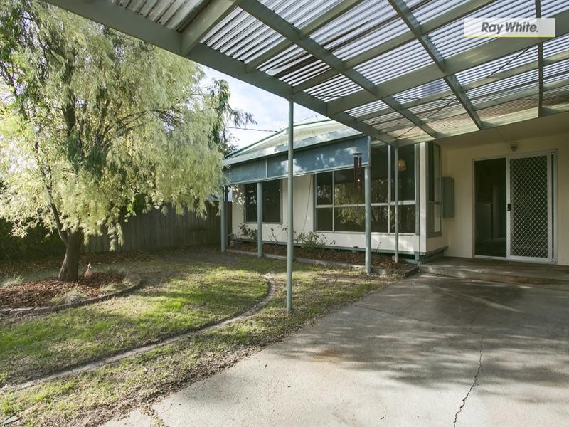 169 Ninth Avenue, Rosebud VIC 3939