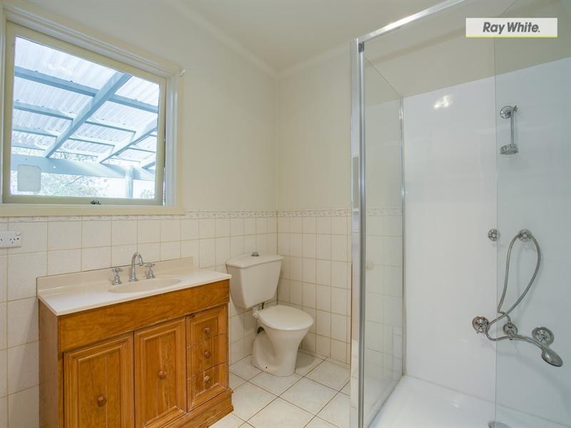 169 Ninth Avenue, Rosebud VIC 3939