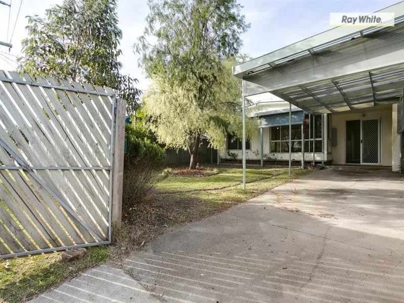 169 Ninth Avenue, Rosebud VIC 3939