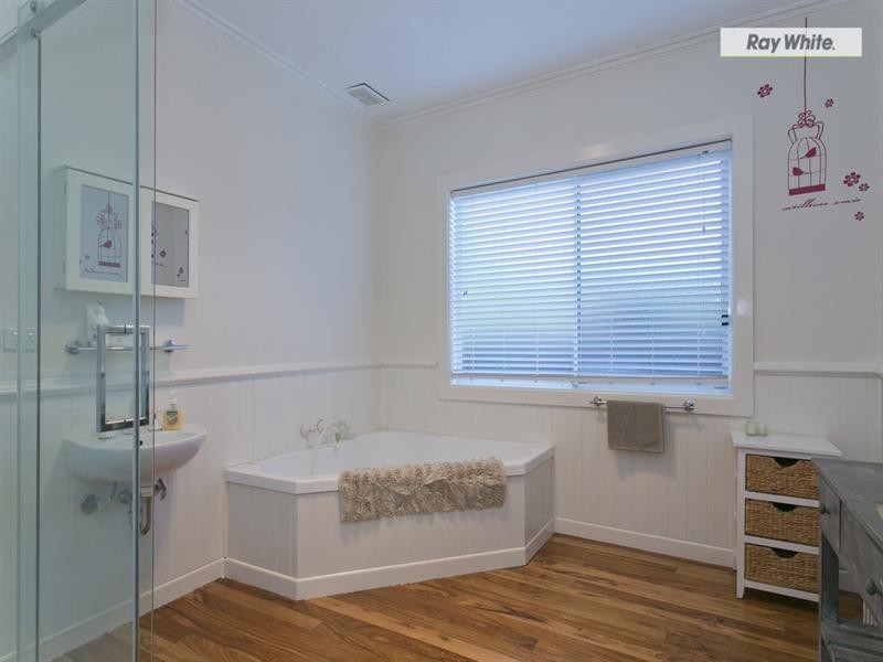 9 Florence Avenue, Rosebud West VIC 3940