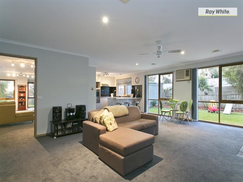 16 Comet Court, Rosebud VIC 3939