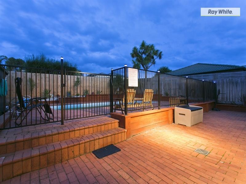 16 Comet Court, Rosebud VIC 3939