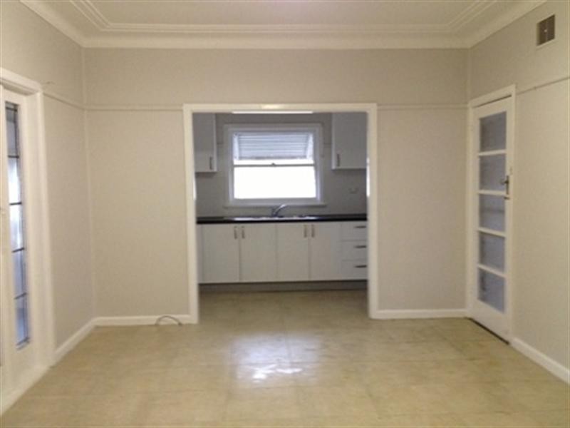 39 Torrens Street, Canley Heights NSW 2166