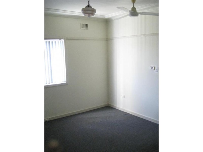 80 Cambridge Street, Canley Heights NSW 2166