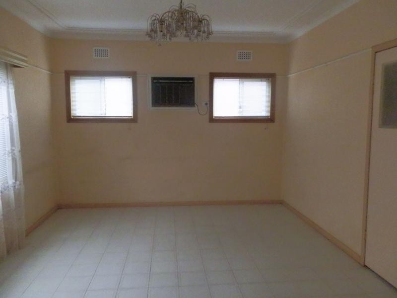 131 Gladstone Street, Cabramatta NSW 2166