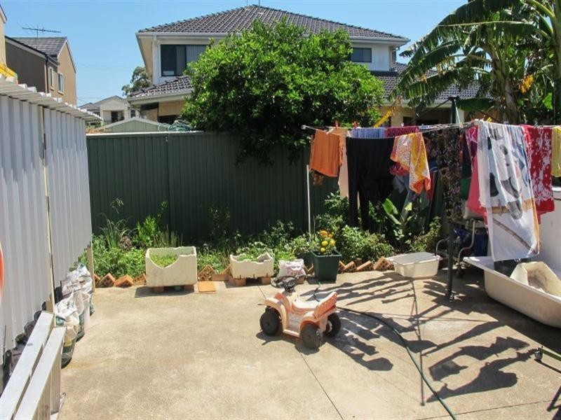 Canley Heights NSW 2166