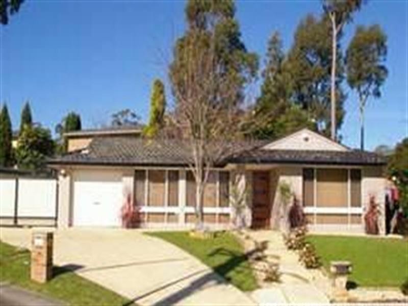 9 Barron Place, Bossley Park NSW 2176