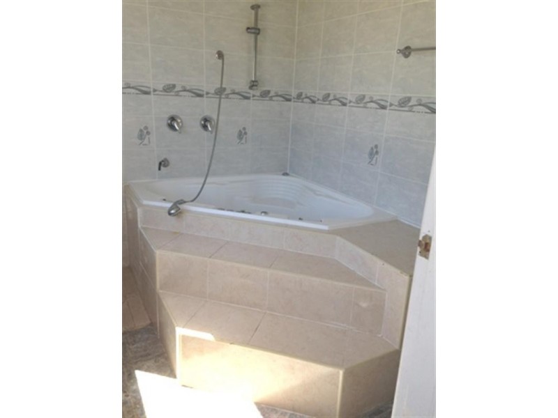 8 Cayley Place, Cabramatta West NSW 2166