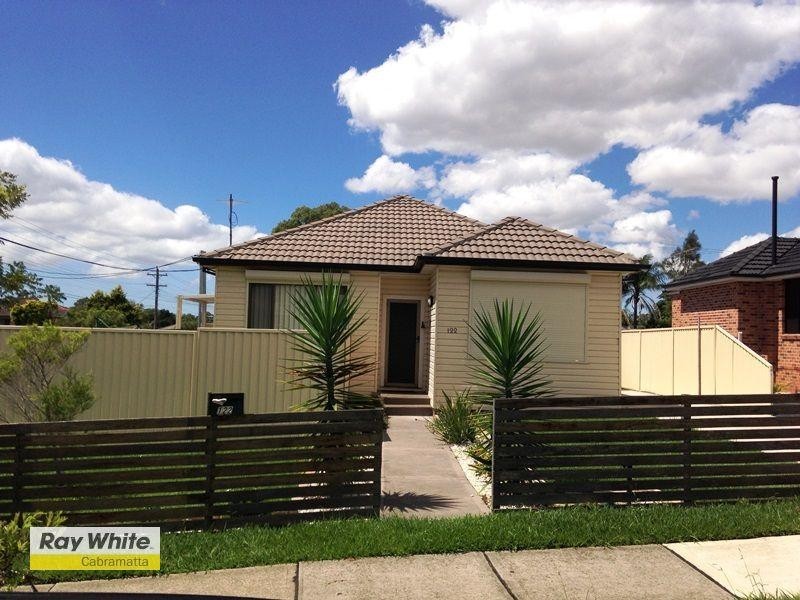 122 Jersey Road, Merrylands NSW 2160