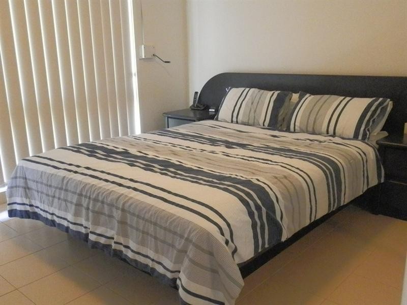 Edensor Park NSW 2176