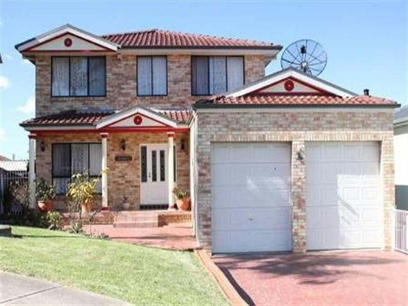 9 Santangelo Crescent, Edensor Park NSW 2176