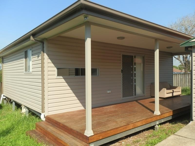 39 Neerini Avenue, Smithfield NSW 2164